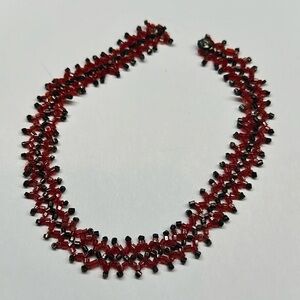 Red and black glass seed bead choker necklace woven look art deco style